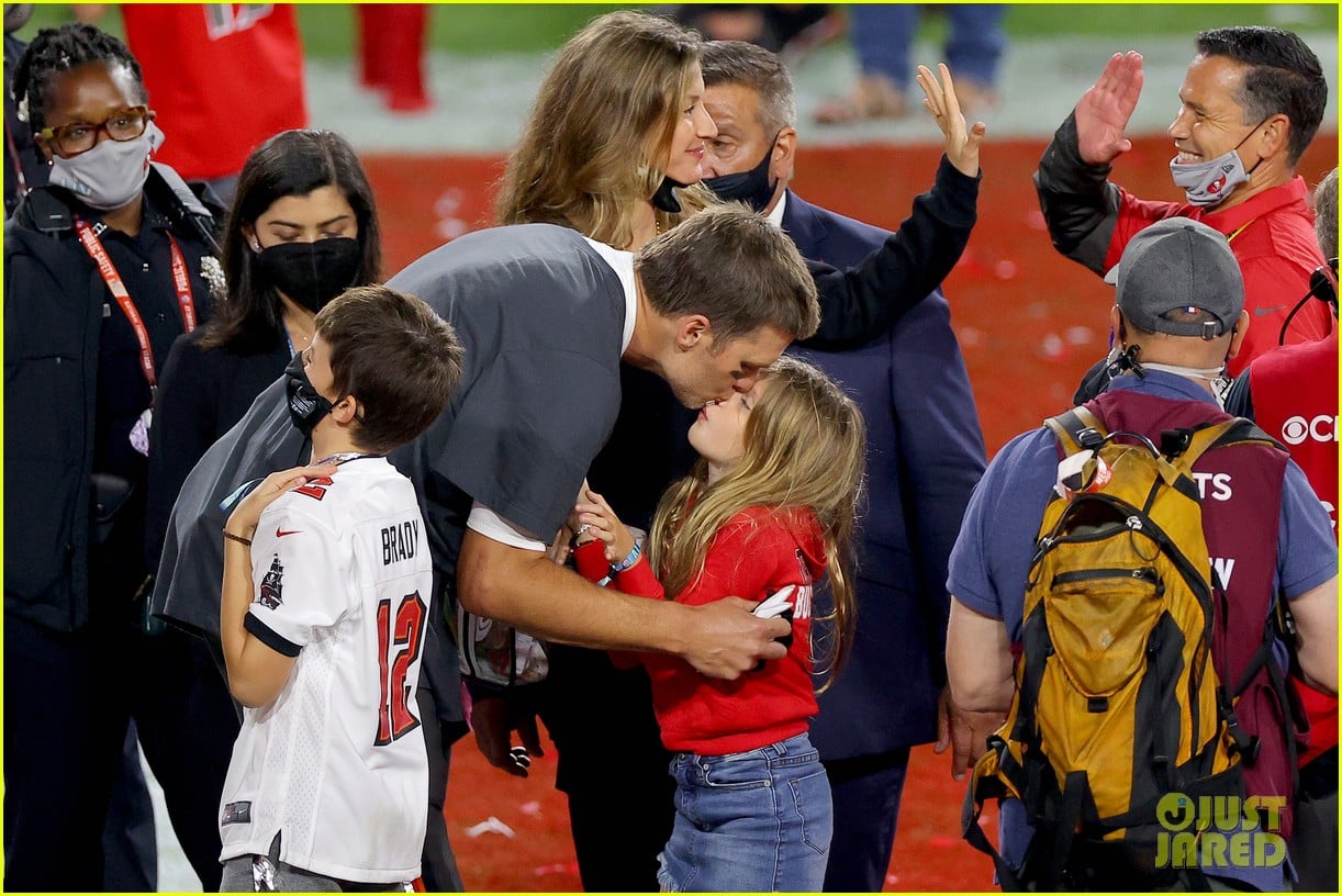 Gisele Bundchen Shares Rare Photo of Tom Brady with All Three Kids on