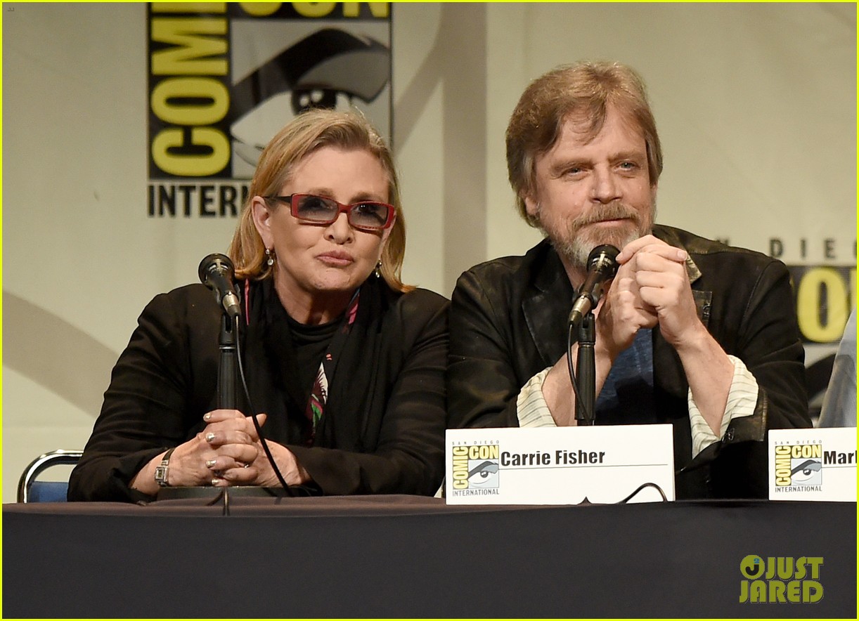 Mark Hamill Celebrates 'Space Sis' Carrie Fisher Receiving Posthumous