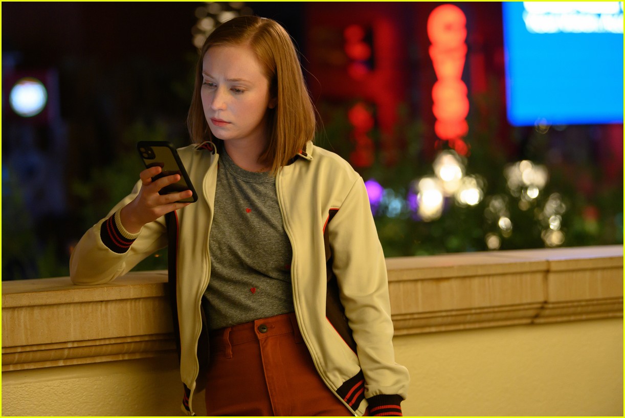 Hannah Einbinder, aka Ava on 'Hacks,' Shares Hopes for Season 2 After(02)
