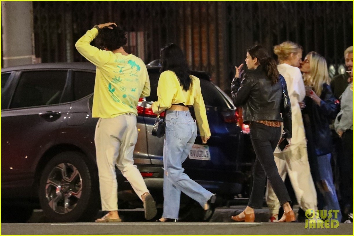 camila mendes charles melton dinner with friends 284564279