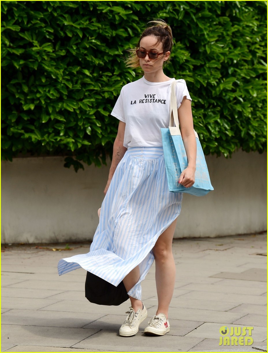 olivia wilde heads out on a stroll in sunny london 034563772