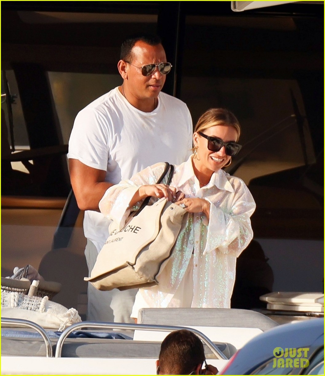 alex rodriguez goes shirtless during trip with melanie collins 0594598347