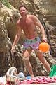 blake griffin shows off six pack abs at the beach 05