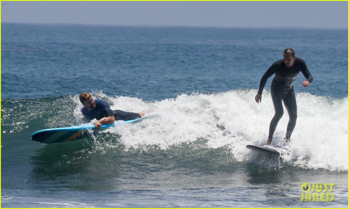 gerard butler morgan brown surfing beach day 324585109