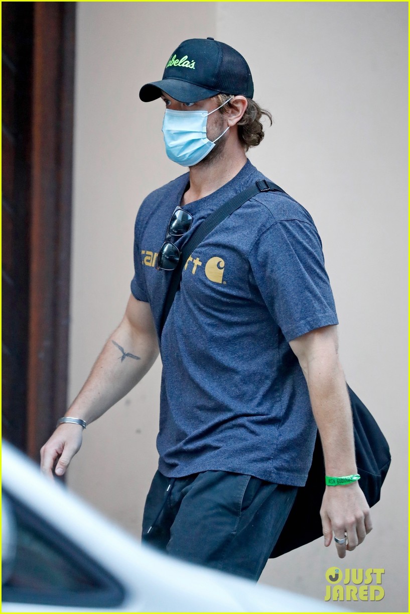 'Sex/Life' Star Adam Demos Spotted in Sydney After Finishing His