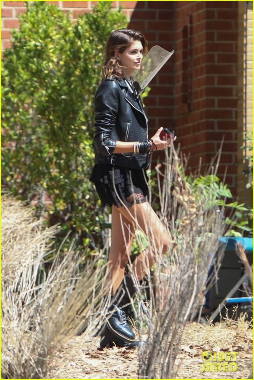 kaia gerber back at the murder house 01