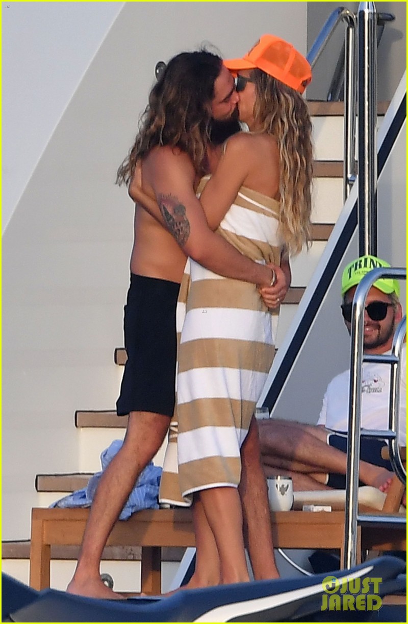 heidi klum tom kaulitz love on display yacht day 11