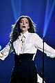 lorde iv drip after seth meyers drinking 01