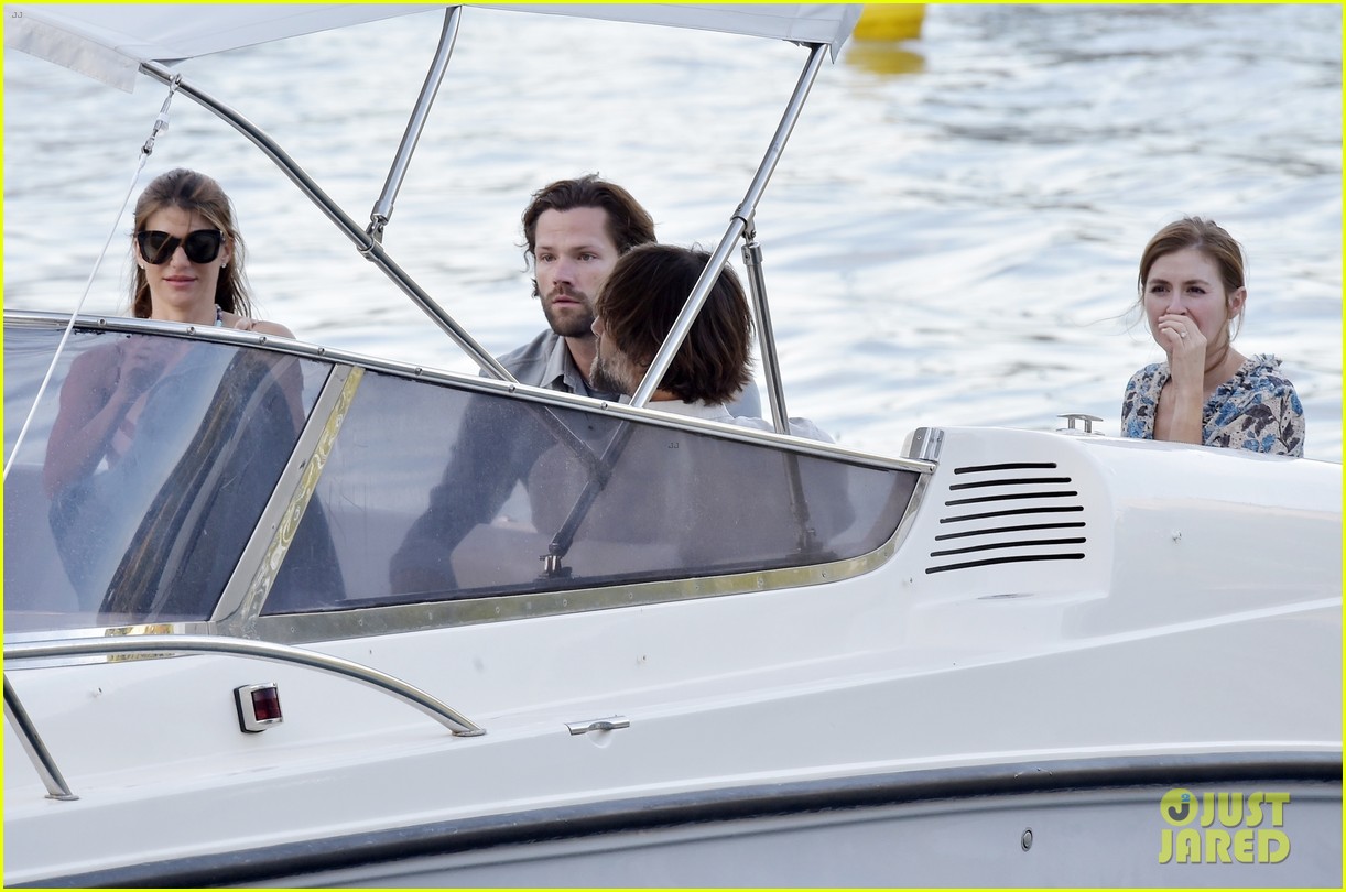 jared padalecki spotted in italy during birthday trip with wife genevieve 14