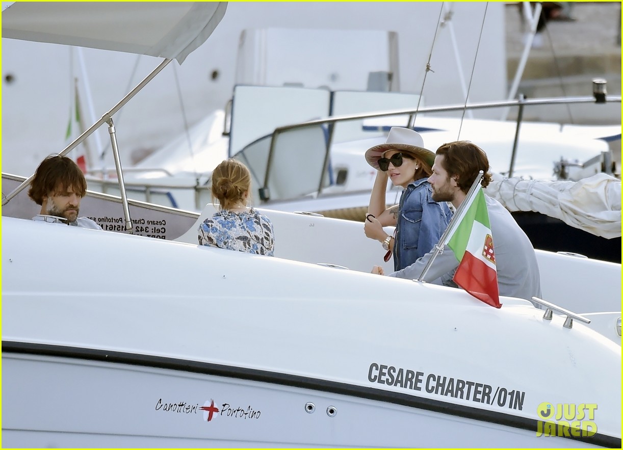 jared padalecki spotted in italy during birthday trip with wife genevieve 274591537