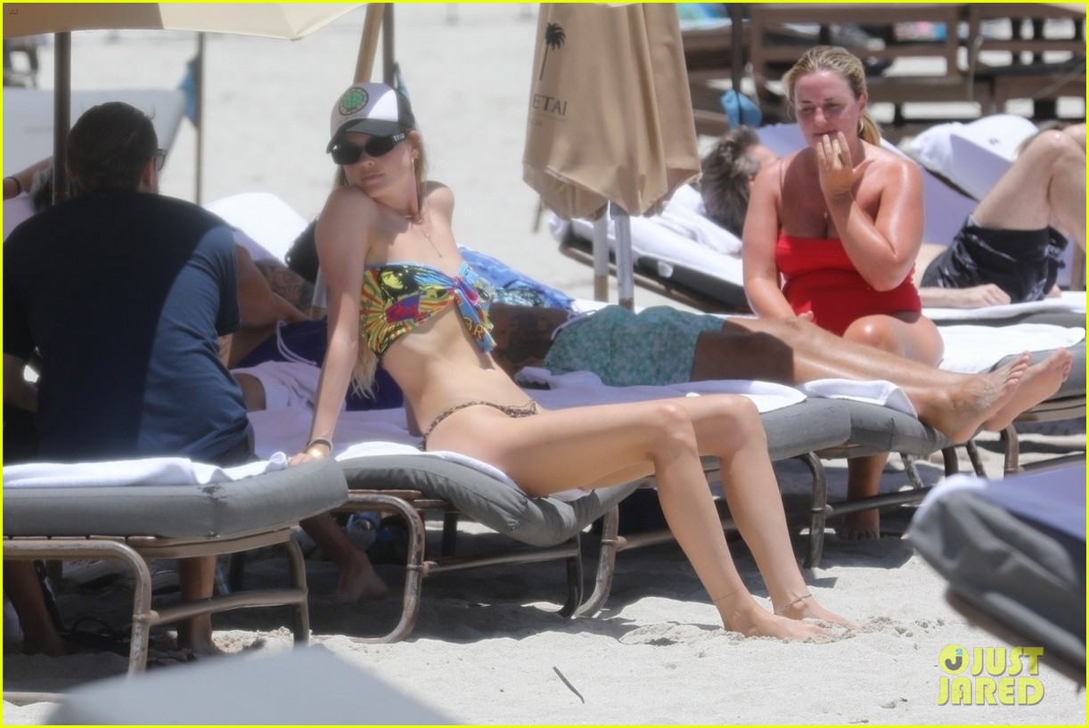 behati prinsloo at the beach while adam levine works out 134580913