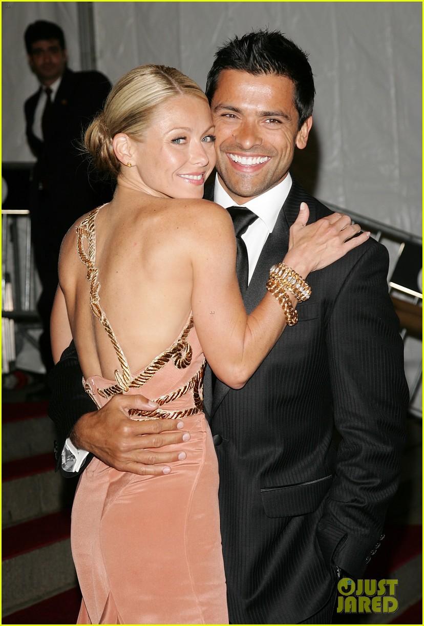 Mark Consuelos Can't Get Enough of Wife Kelly Ripa in Cheeky Photo