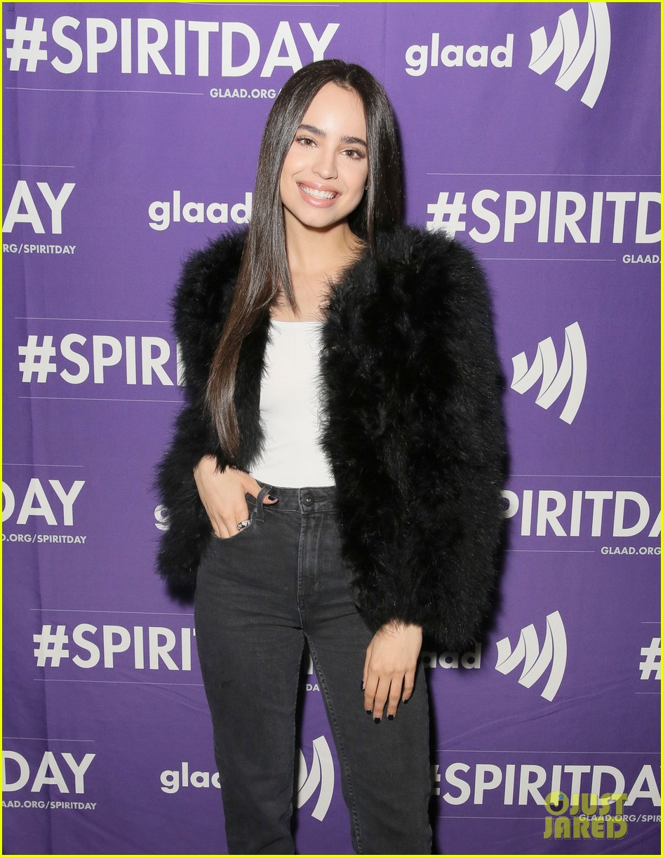 sofia carson wowed by question 064584020