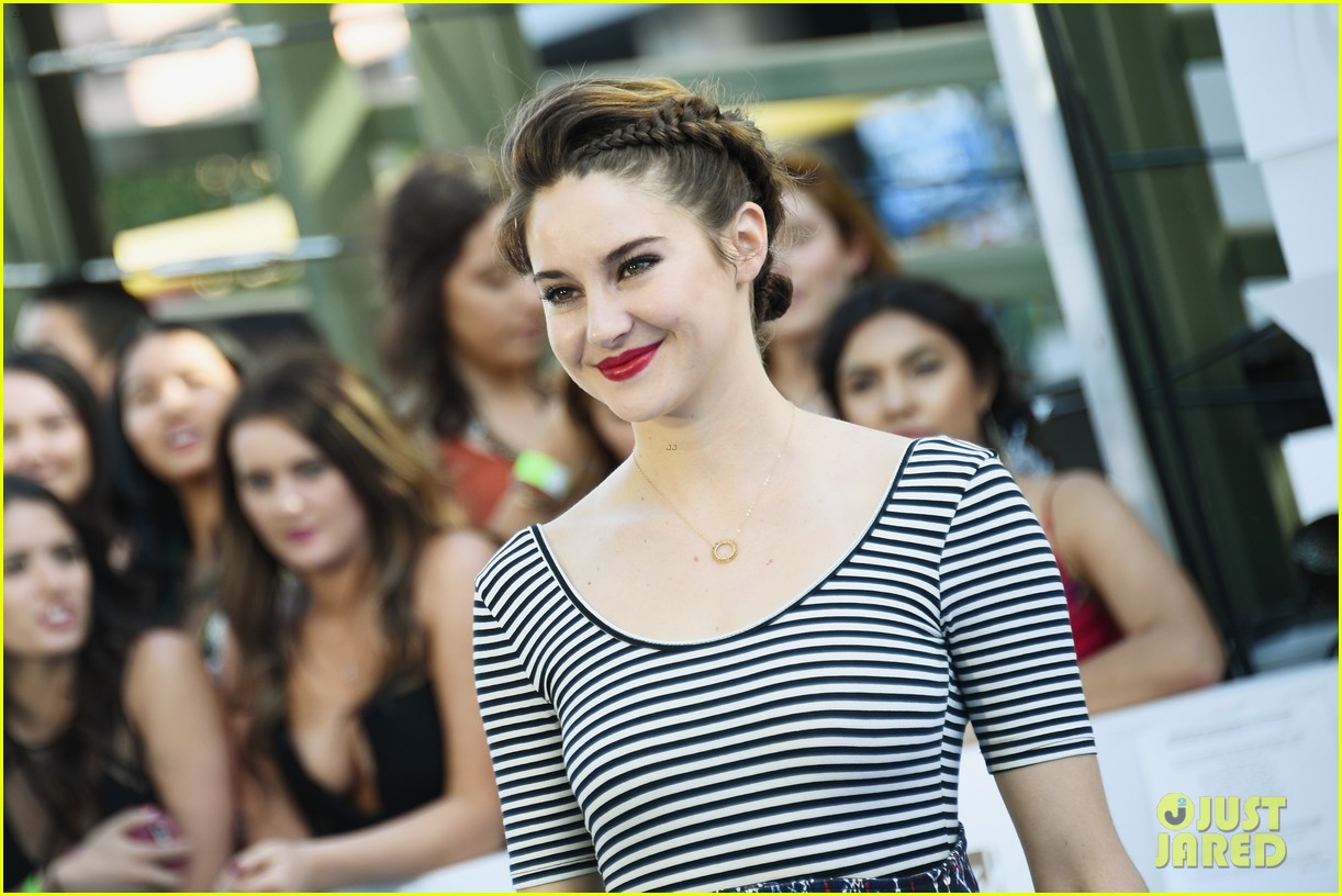 Shailene Woodley Talks About the 'Whole New World' She's in After