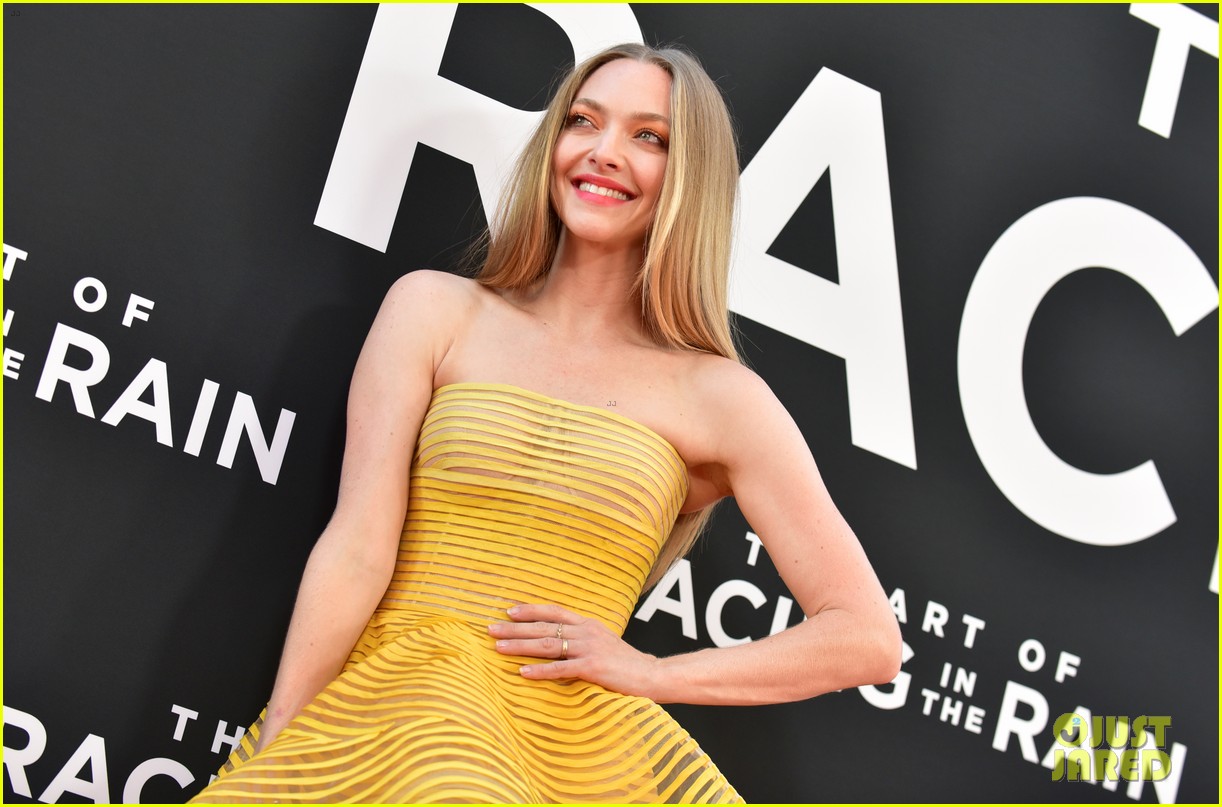 Amanda Seyfried Remembers Her Late 'Big Love' CoStar Bill Paxton in