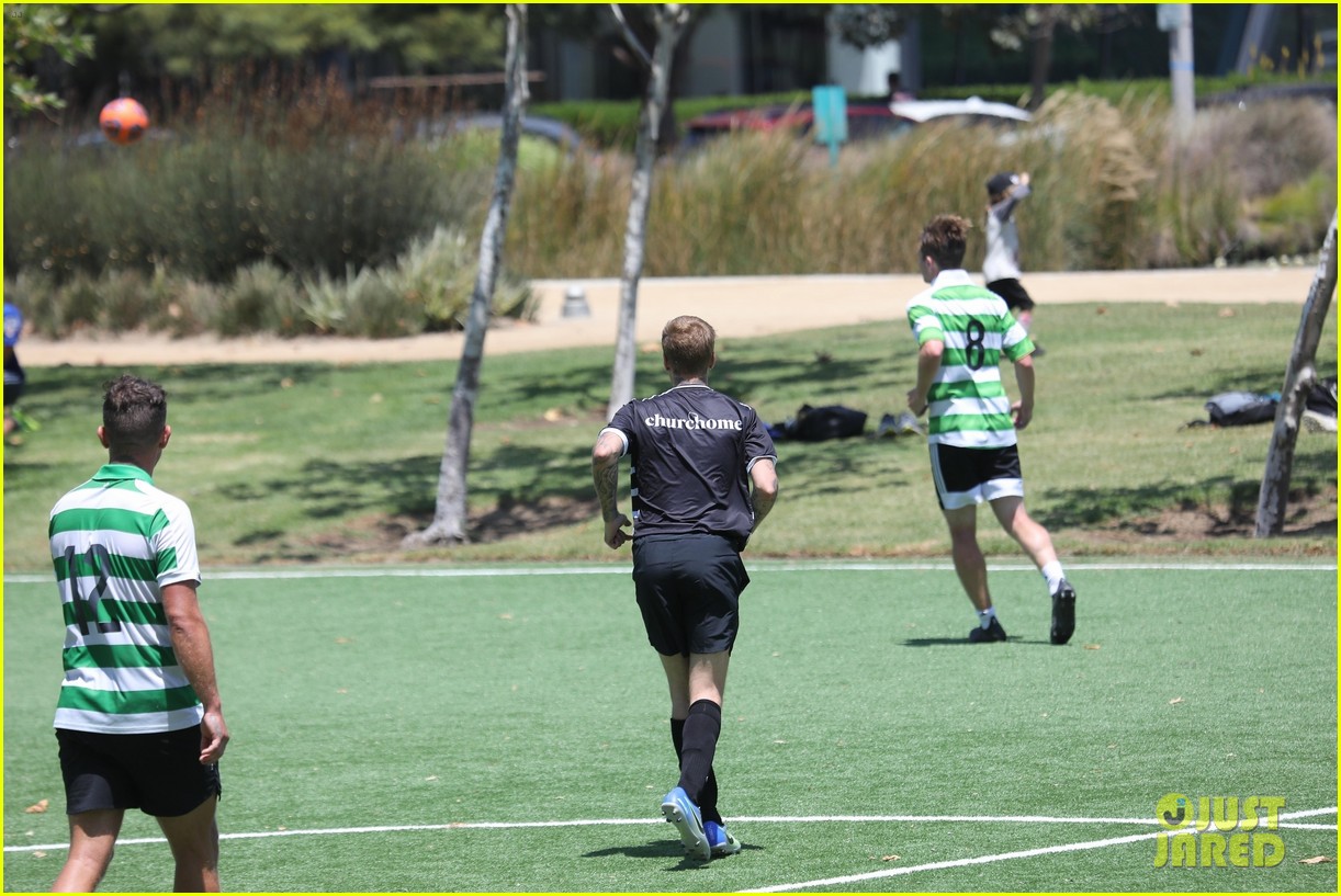 justin bieber plays soccer with friends 394601228