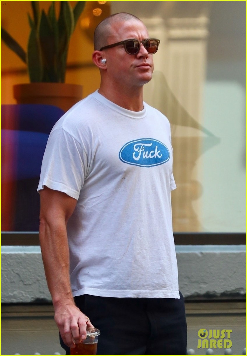 channing tatum grabs iced coffee during day out nyc 064611626