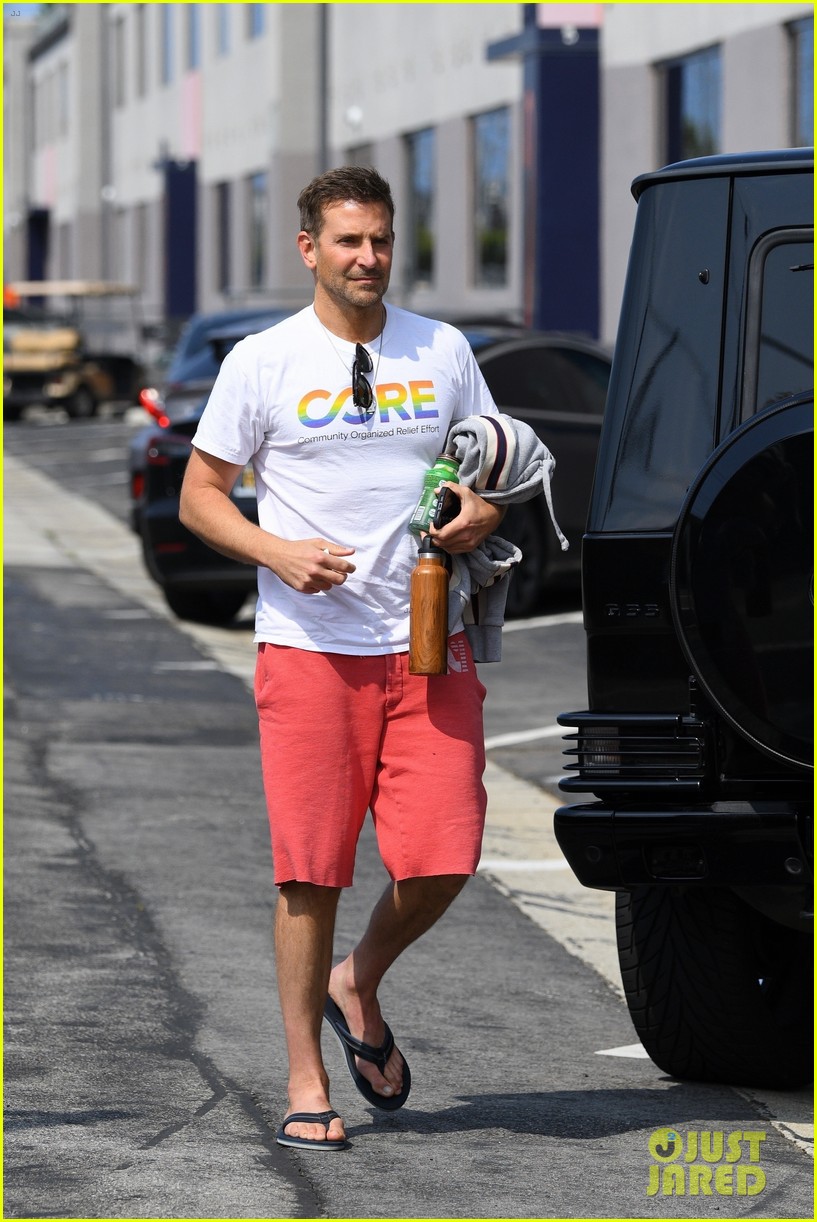 bradley cooper at his workouts 524607034
