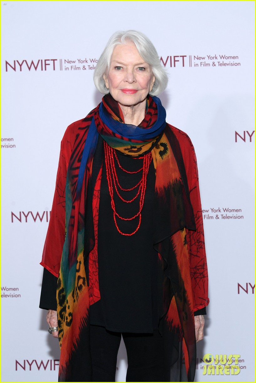 Ellen Burstyn To Reprise Emmy Winning Role on 'Law & Order Organized