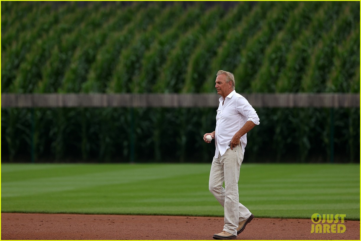 Peacock Orders 'Field Of Dreams' TV Series Based On The Movie Photo