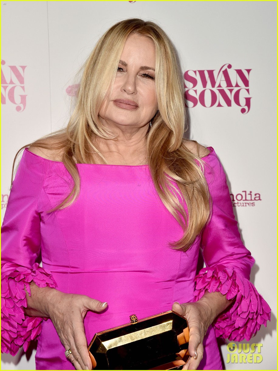Jennifer Coolidge Is Pretty in Pink at the Premiere of New Movie 'Swan