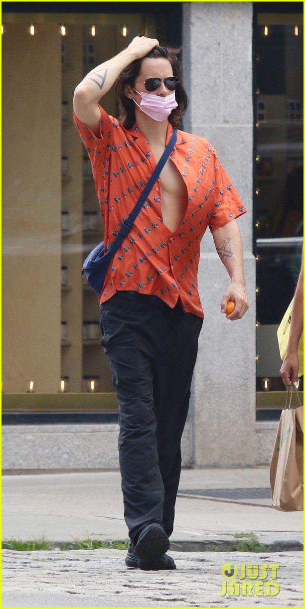 jared leto half buttoned shirt 074604709