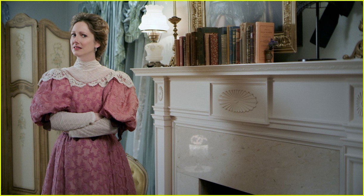 Judy Greer Plays a Ghost in New Movie 'Lady of the Manor,' Directed by