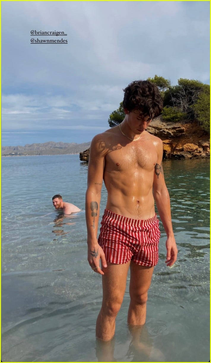 shawn mendes shirtless in mallorca 034600415