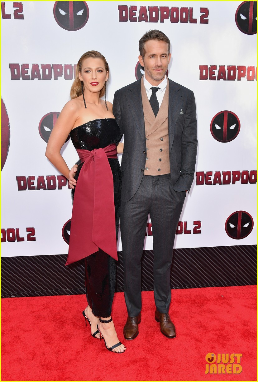 ryan reynolds on beginning of relationship with blake lively 334603890