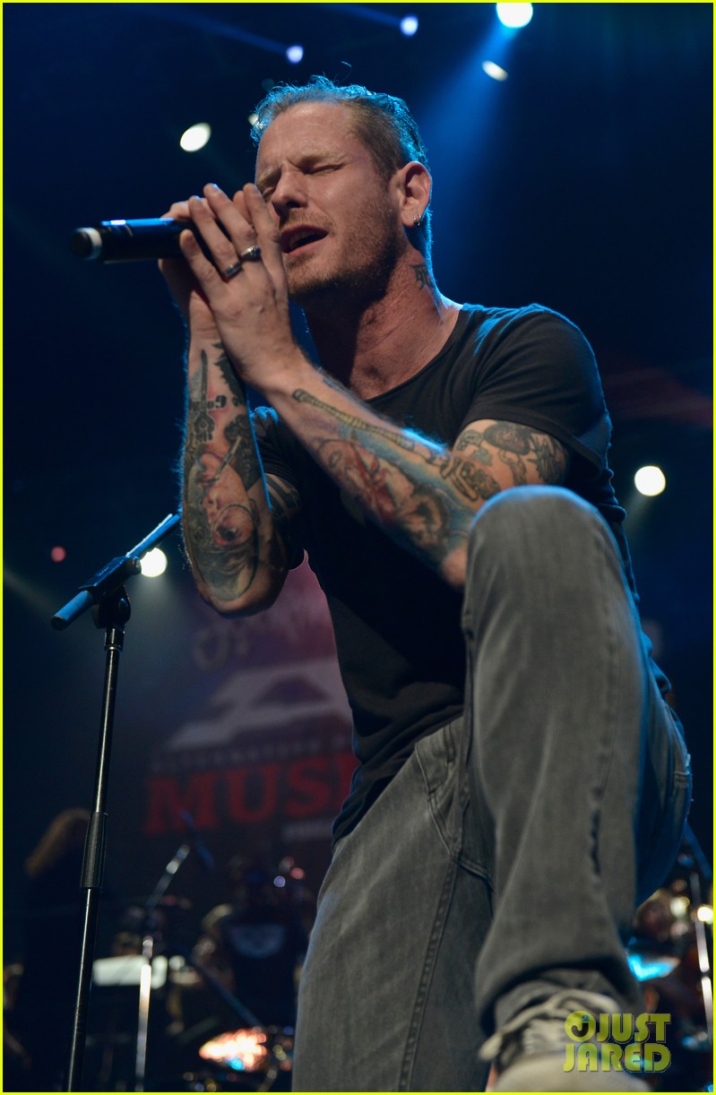 corey taylor very very sick with covid 074608024