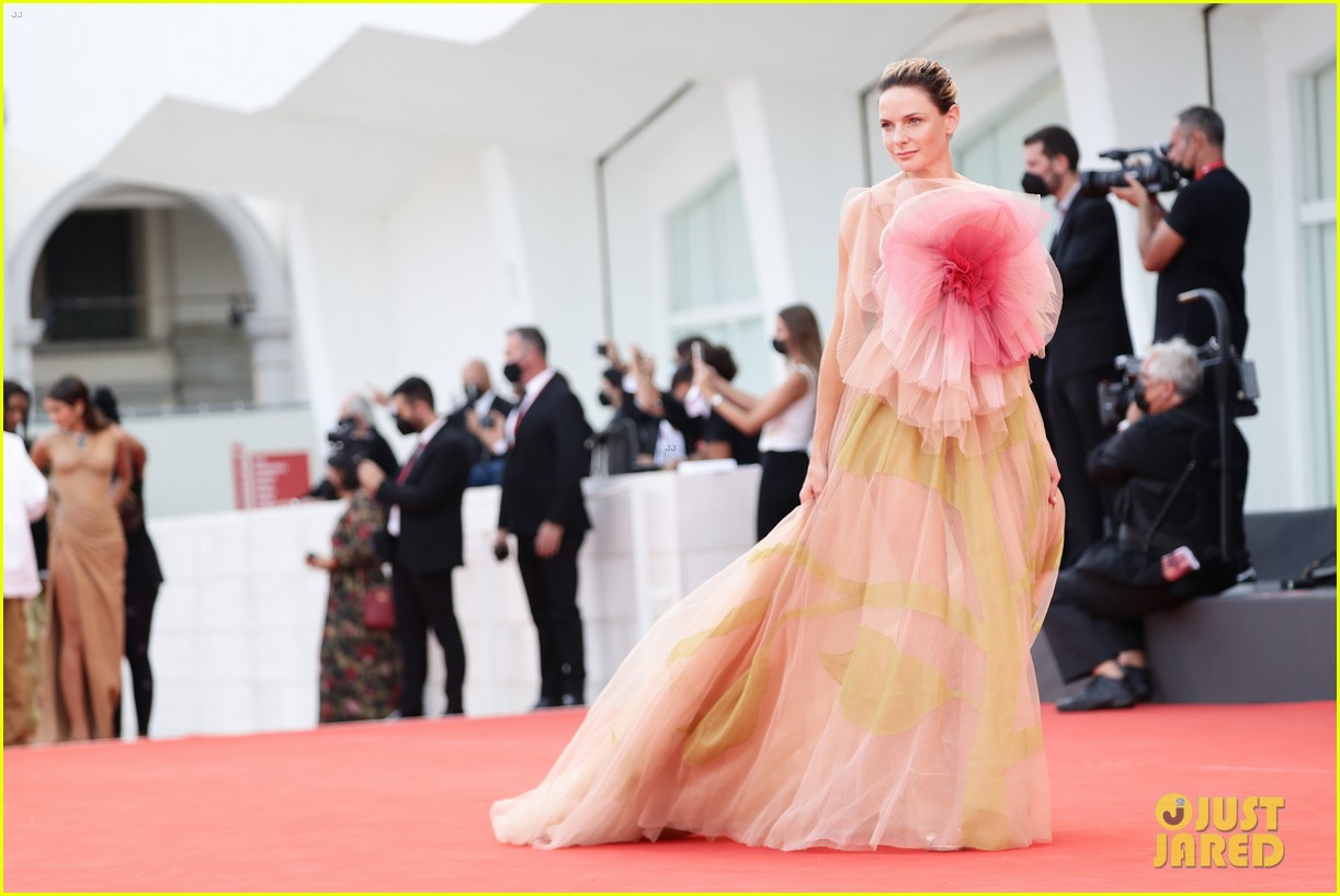 'Dune' Premieres in Venice See Every Cast Member's Red Carpet Look