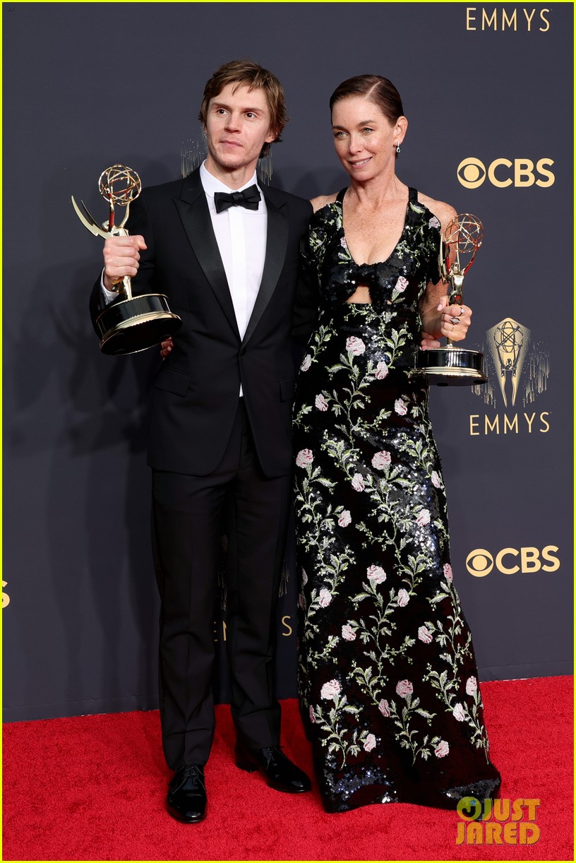 emmys so white trends at emmy awards 2021 204627845