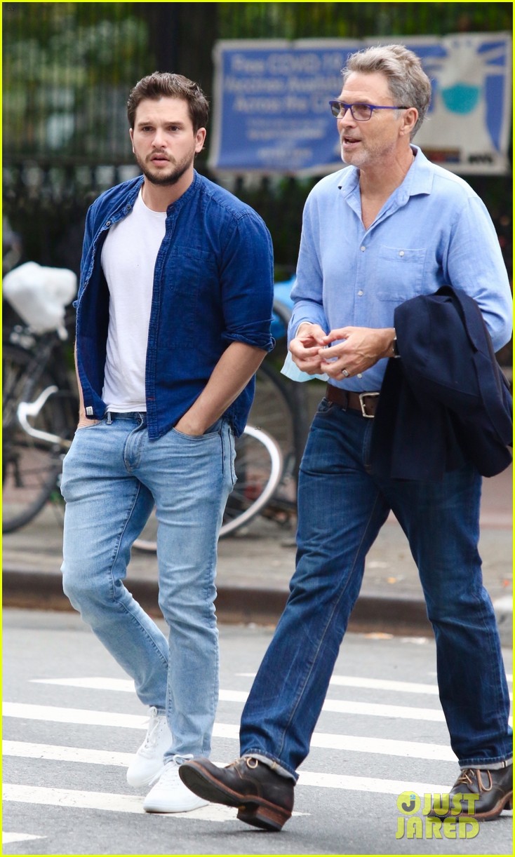 kit harington spotted with tim daly 05