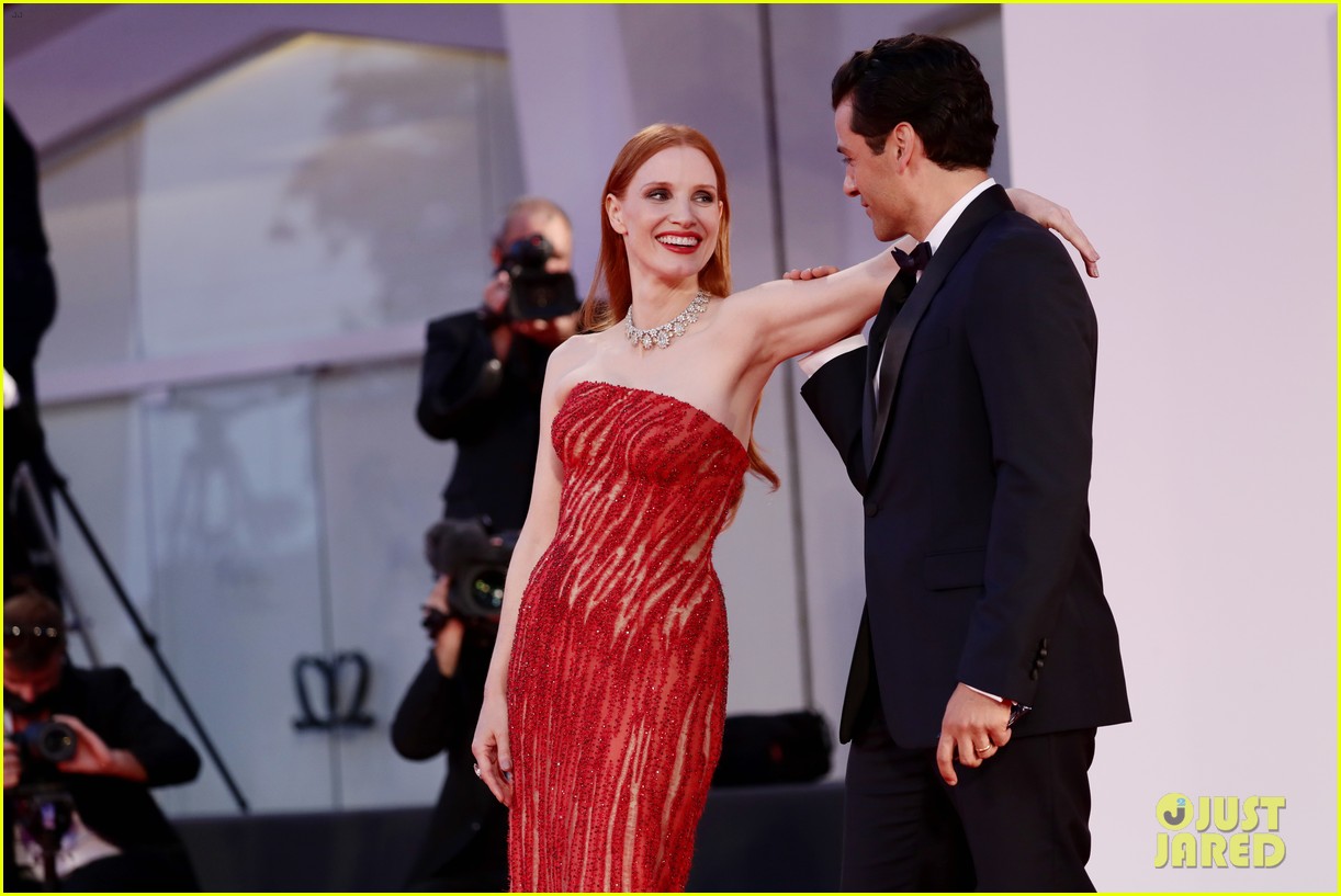 jessica chastain acting oscar isaac viral moment 054617495