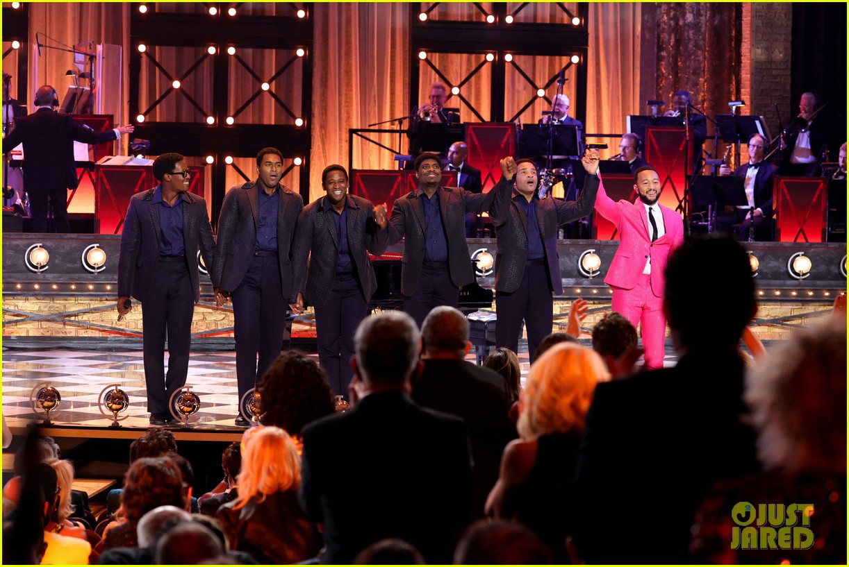 john legend performs with aint too proud cast at tony awards 144633126