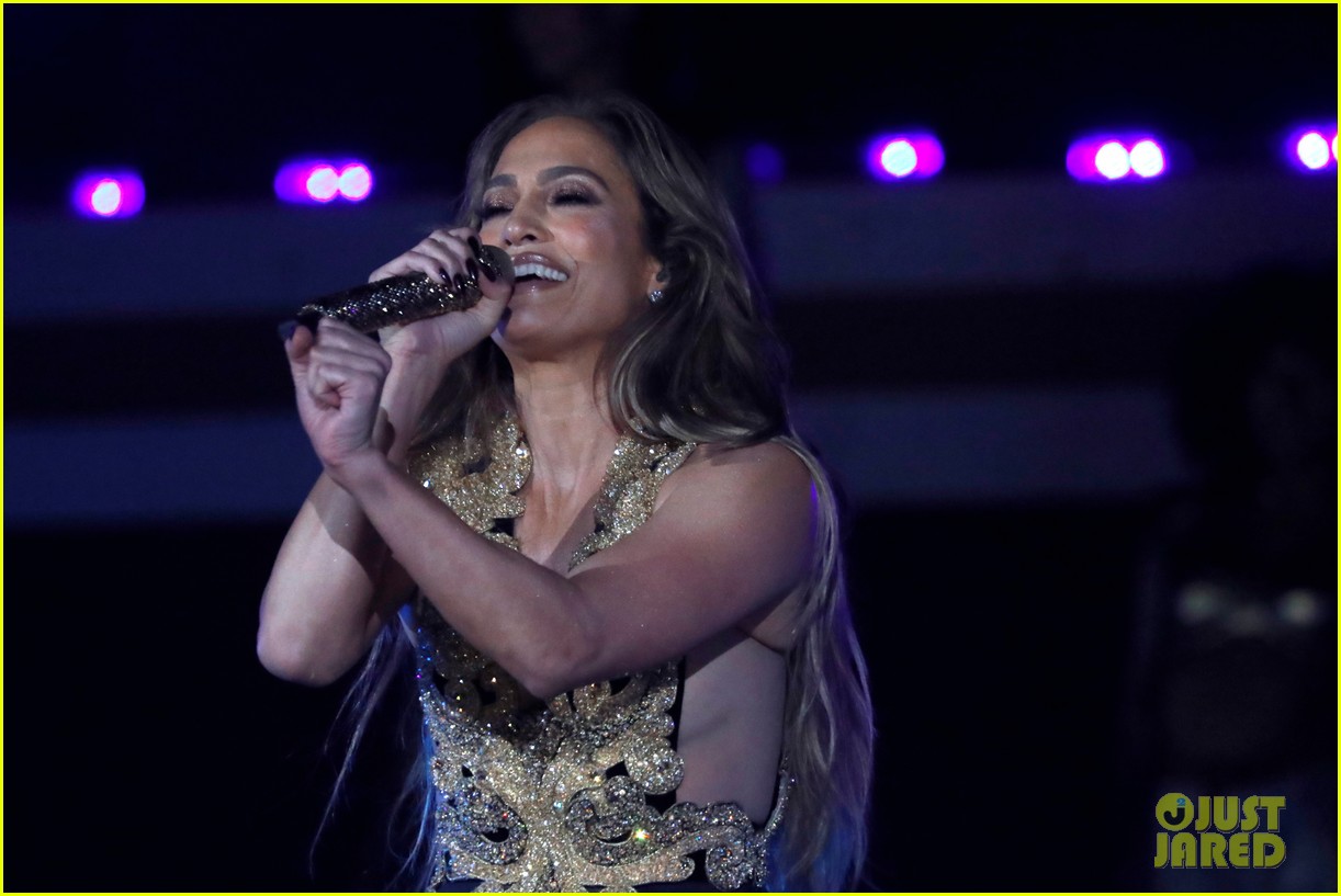 Jennifer Lopez & Lizzo Hit the Stage for Performances at Global Citizen