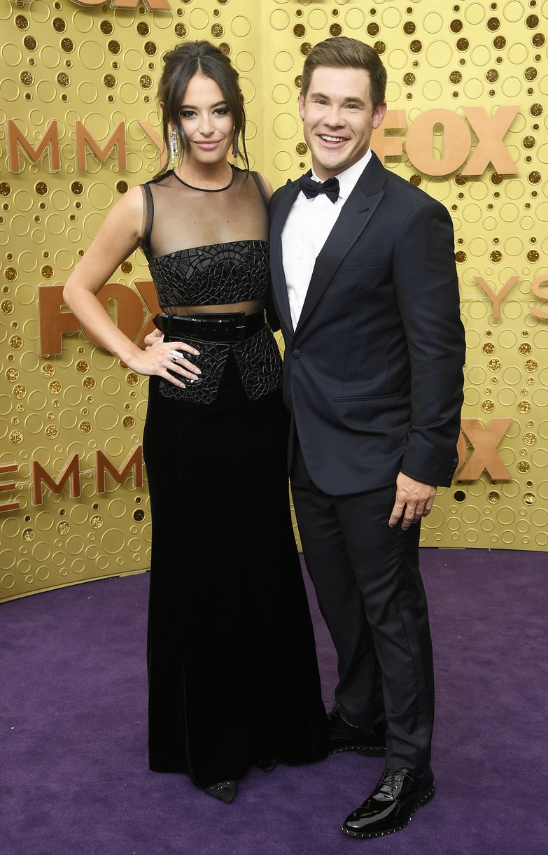 Adam DeVine Marries Chloe Bridges In Mexican Wedding : Photo 4641694