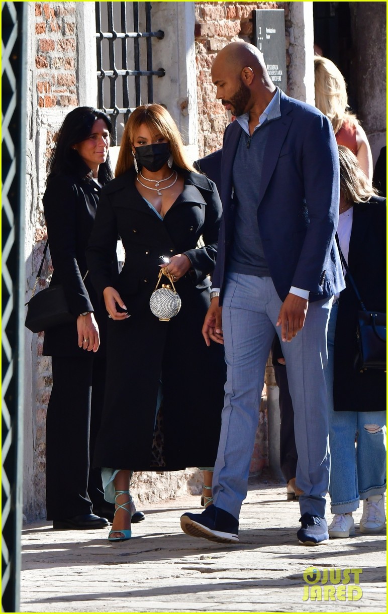 beyonce jay z spotted at wedding in venice 184645432