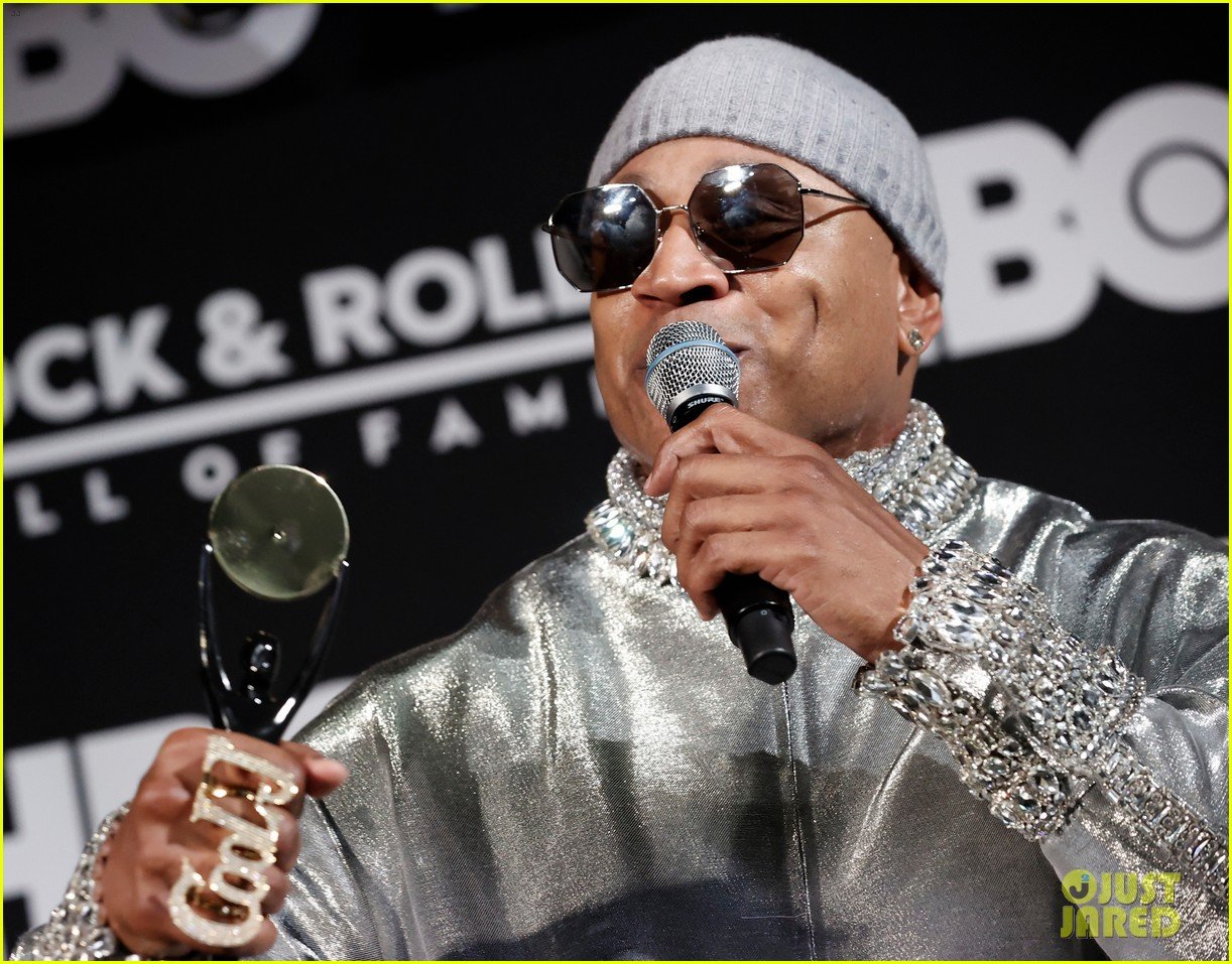 LL Cool J Performs with Jennifer Lopez & Eminem at Rock & Roll Hall of