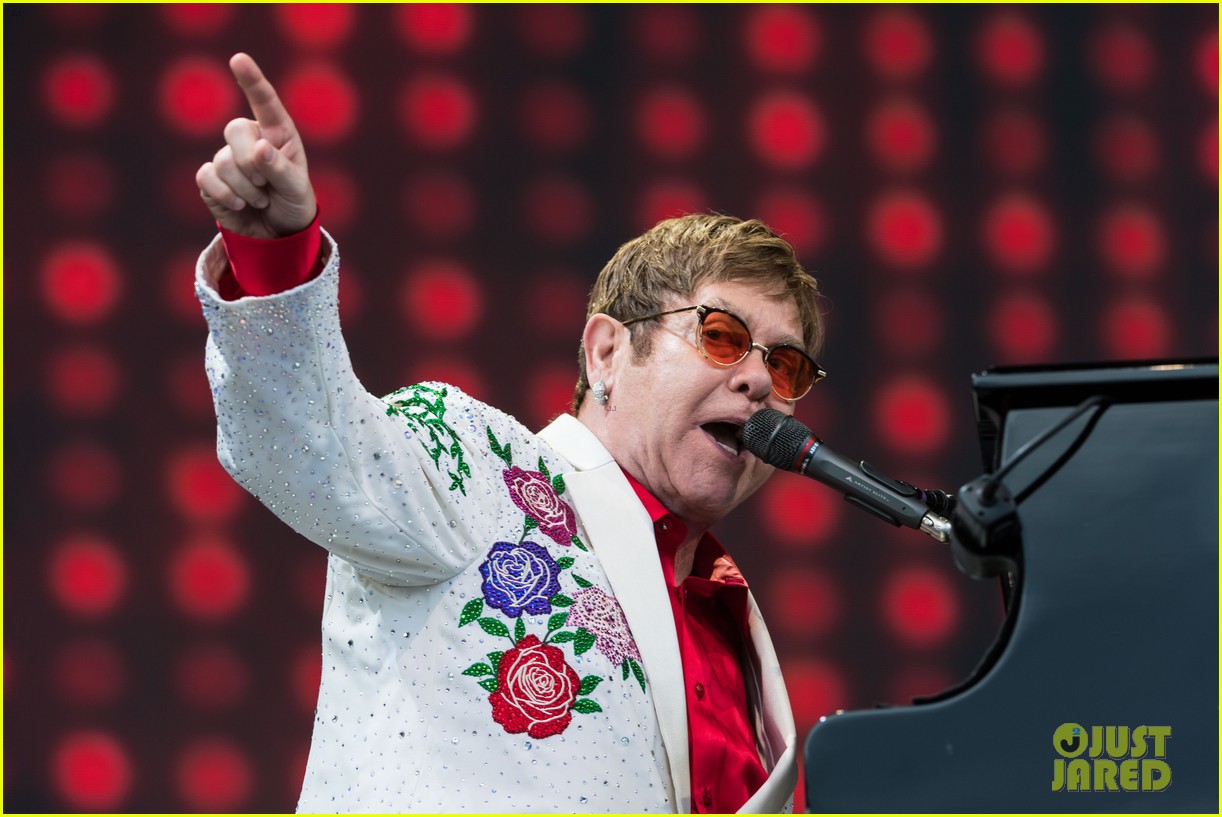 elton john reveals what hell do after tour 01