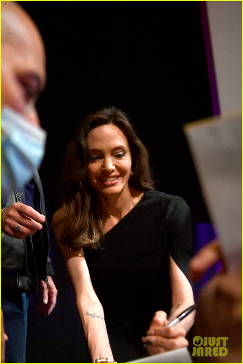 angelina jolie photo call premiere rome october 2021 66