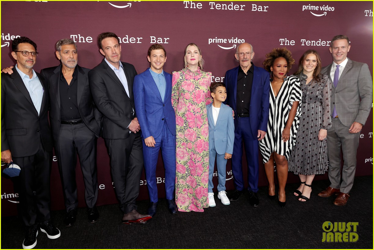 George Clooney, Ben Affleck, Tye Sheridan & Lily Rabe Premiere Their ...