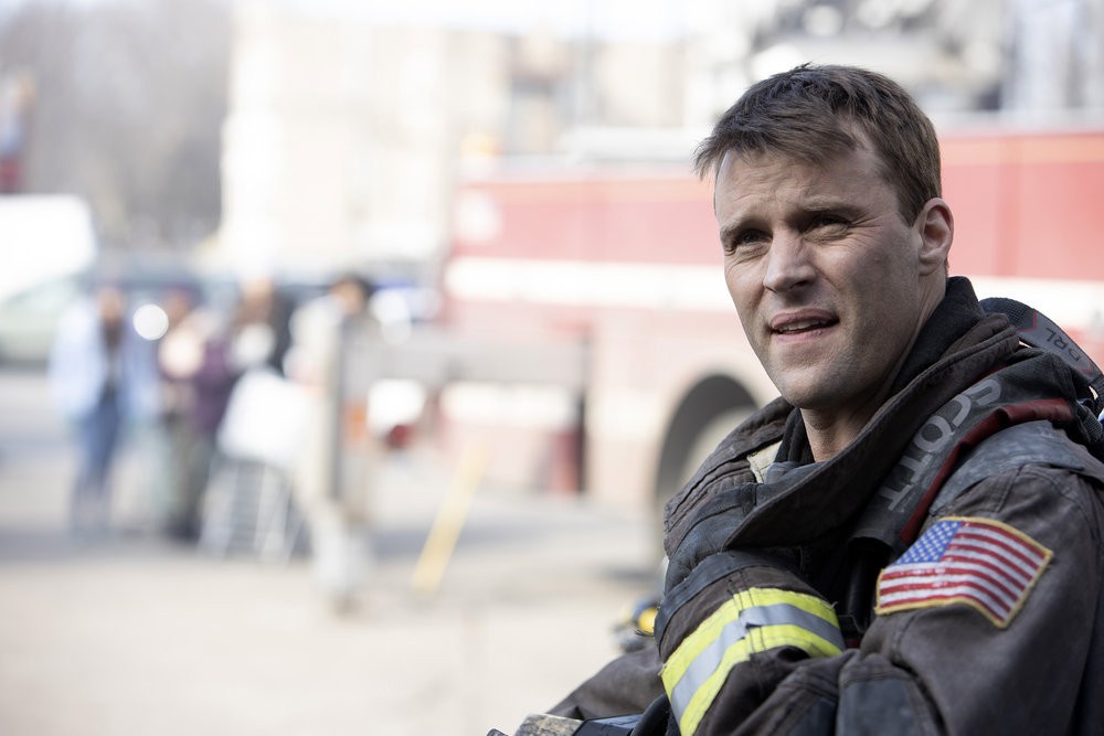jesse spencer leaves chicago fire after 10 seasons 034648102