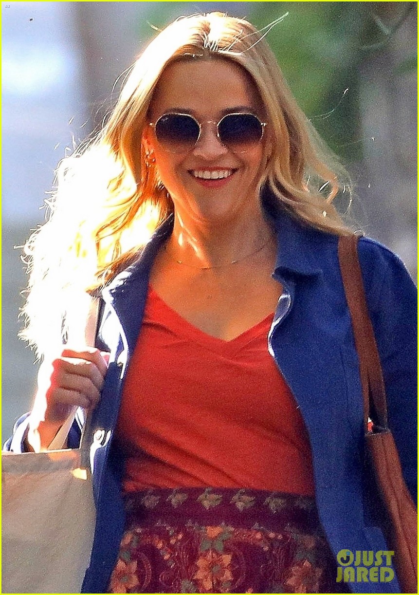 reese witherspoon ashton kutcher film your place or mine in la 034645641