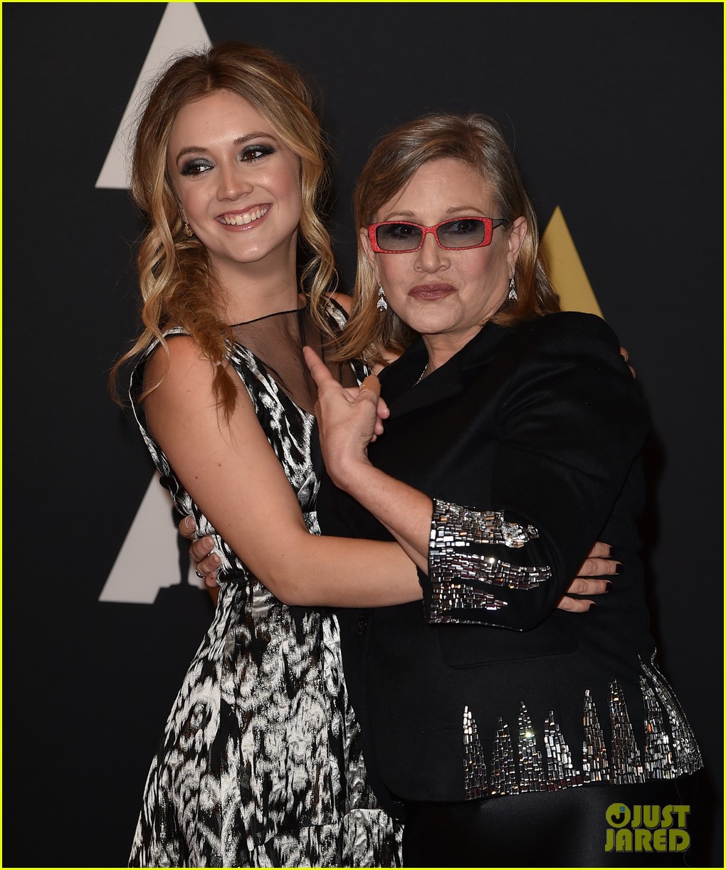 billie lourd on relationship with late mom carrie fisher 02