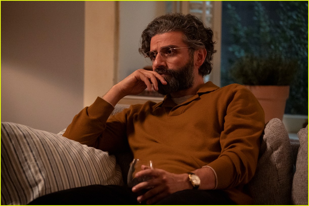 oscar isaac surprising info about full frontal scene 024644828