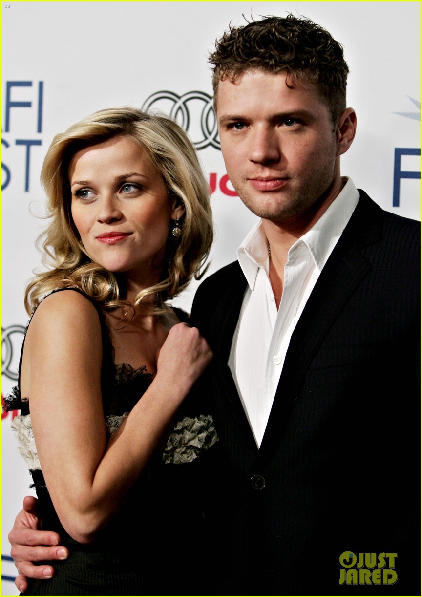 reese witherspoon ryan phillippe celebrate deacon birthday 04