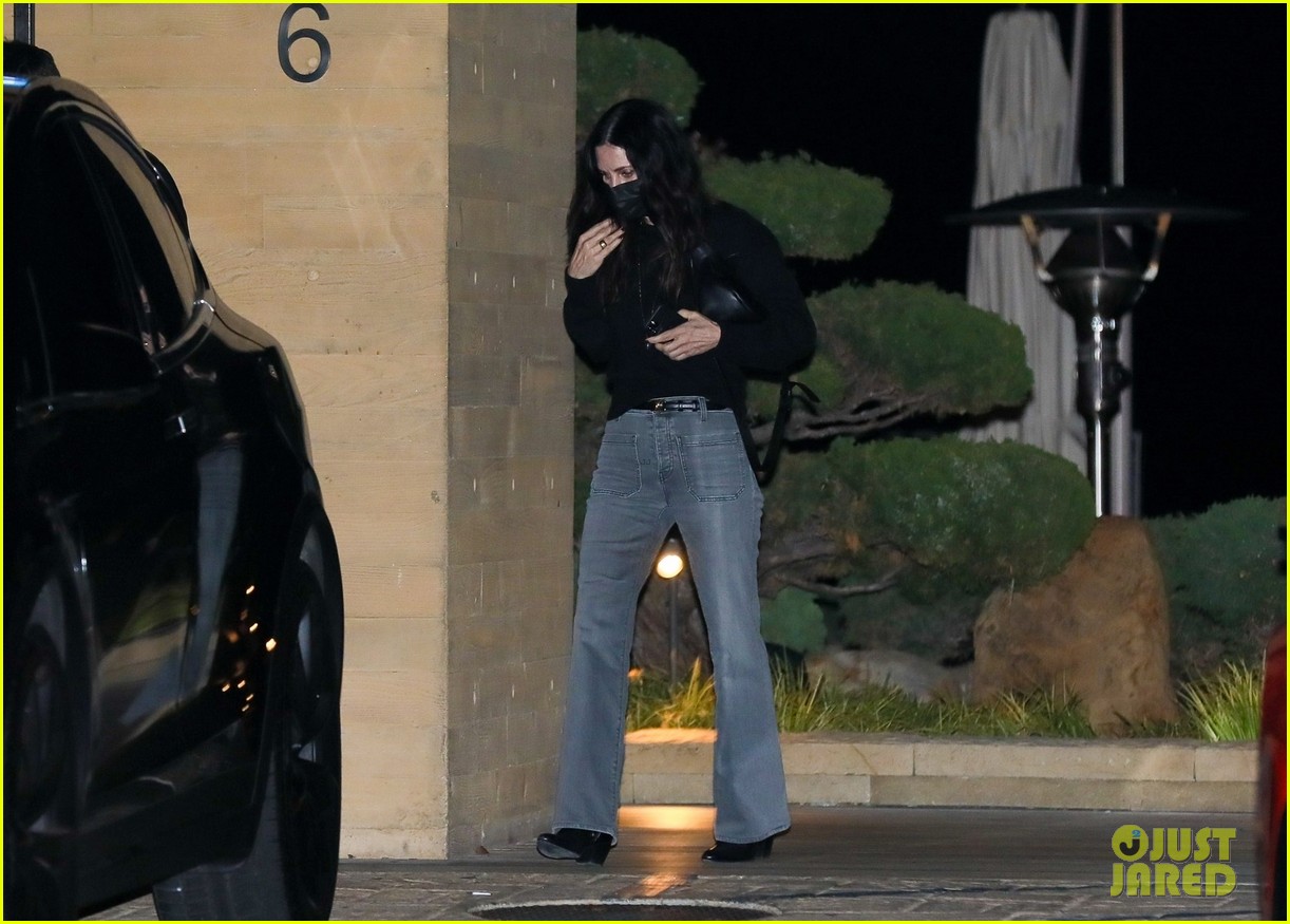 courteney cox johnny mcdaid couple up for date night at nobu 084667037