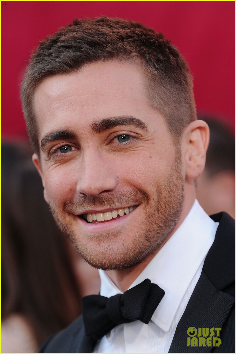 jake gyllenhaal trending ahead of taylor swift all too well launch 01