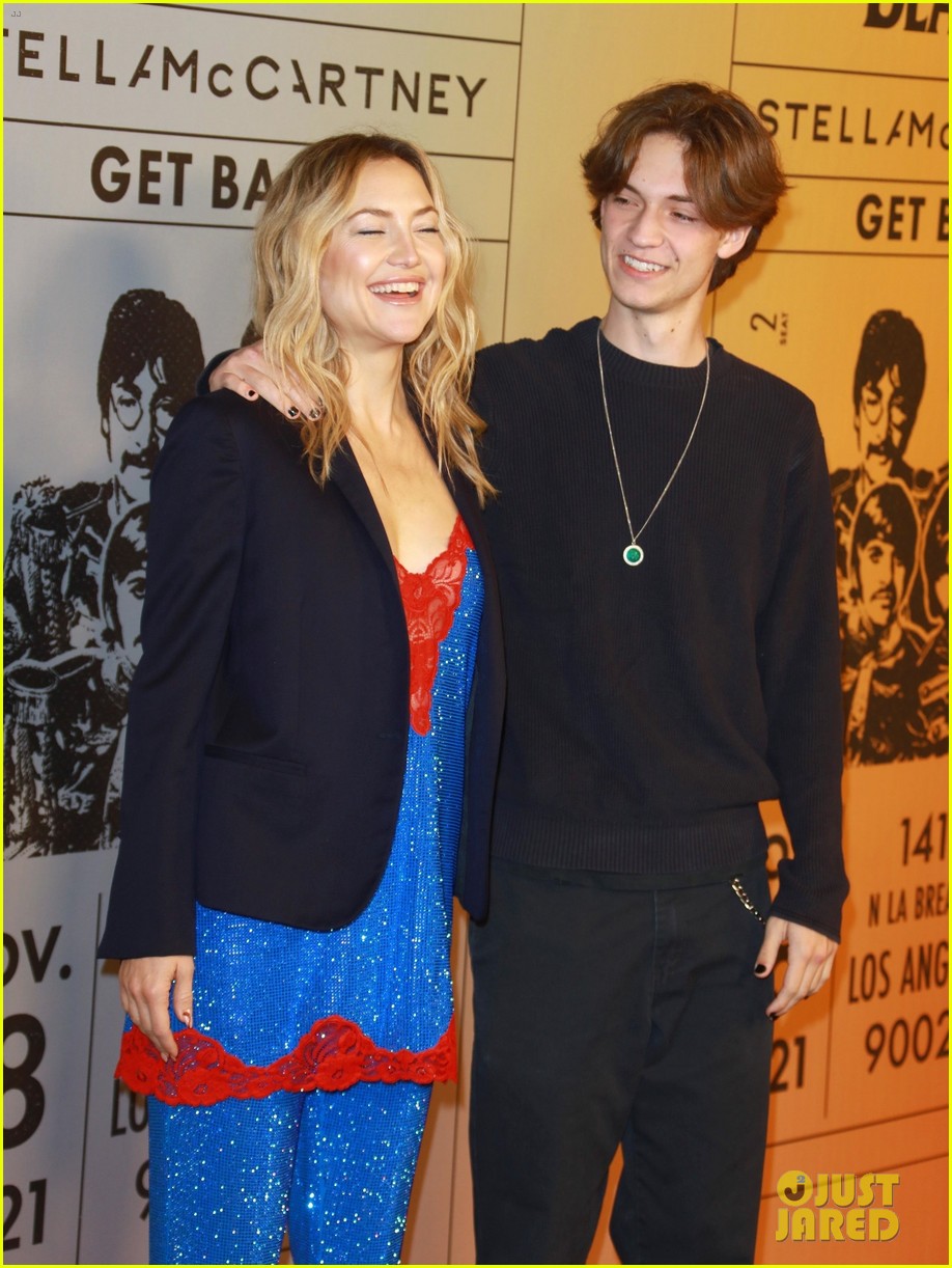 kate hudson with son ryder at stella mccartney event 02